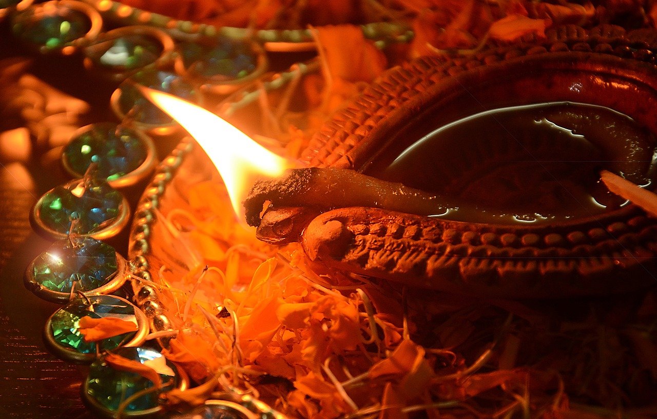 Diwali Celebration In India | How Indians Celebrates Diwali