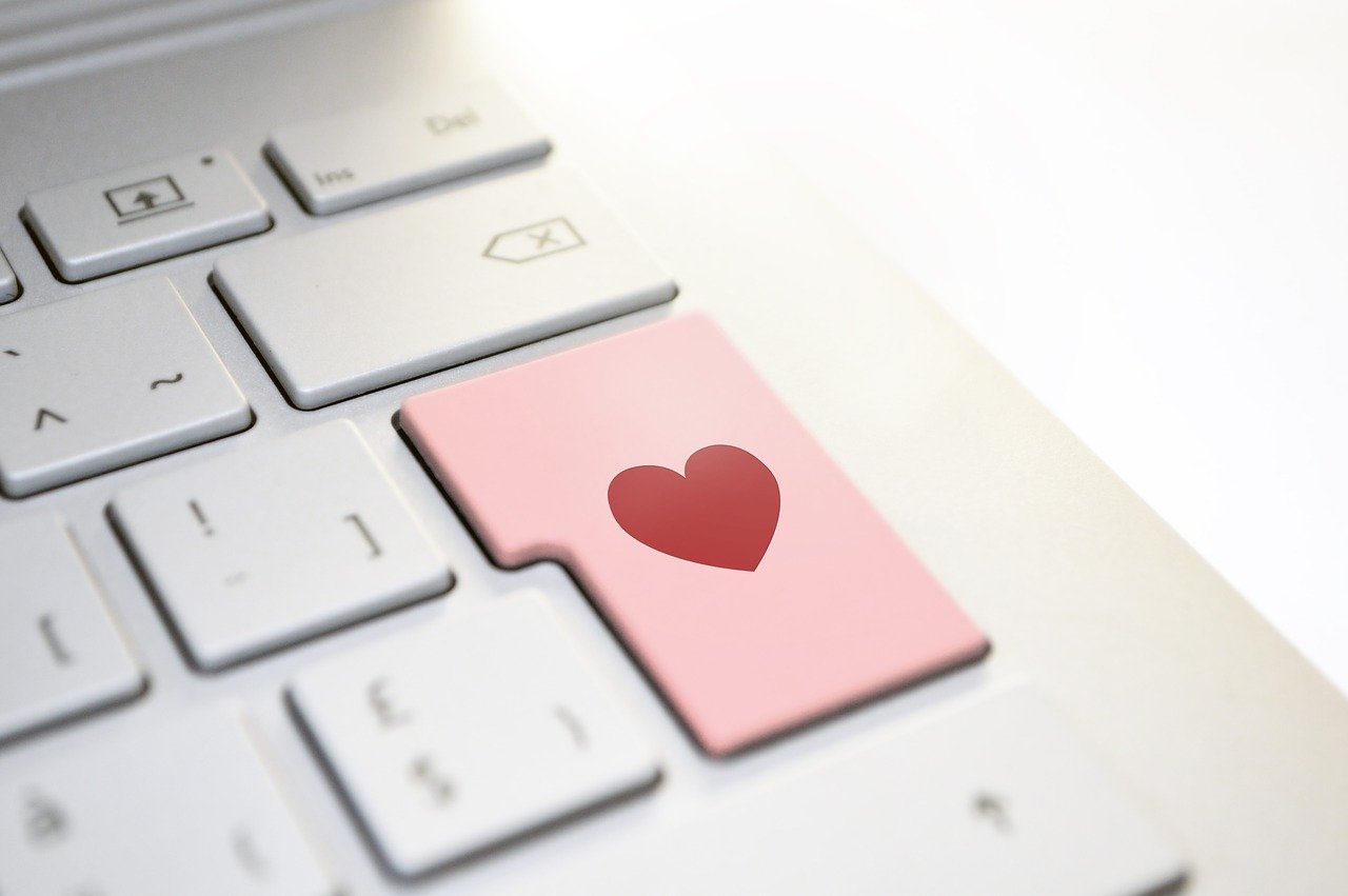 Dating during coronavirus | How to date someone during pendemic